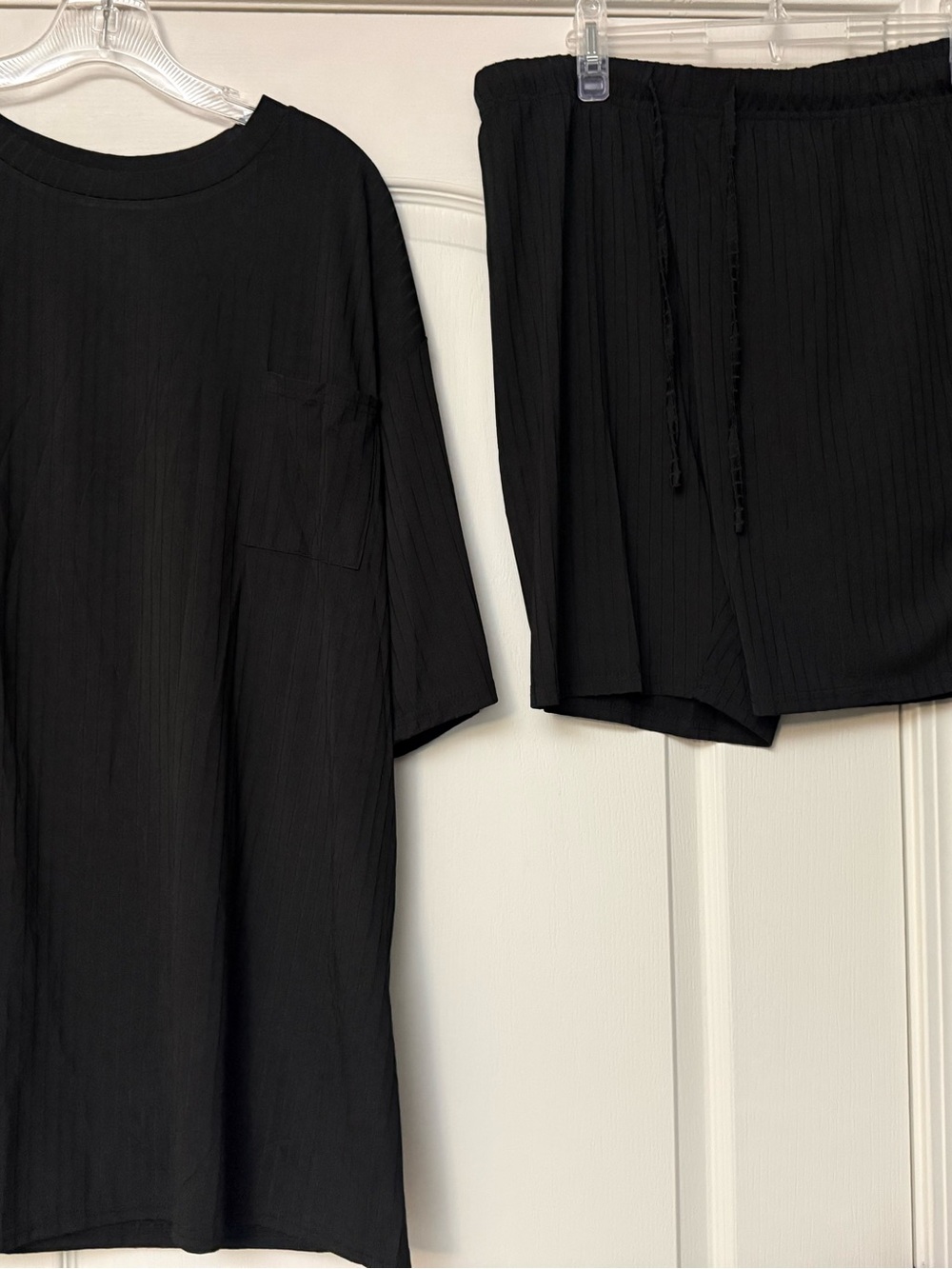 Men's Black Short Sleeve Crewneck Shirt - Relaxed Fit